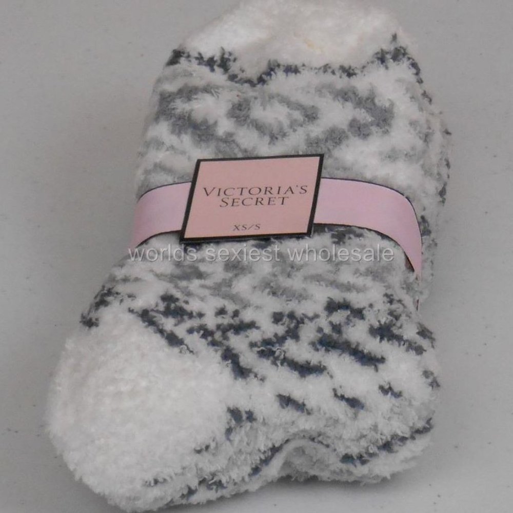 VS Lounge Socks Gray & White Fuzzy Non Slip Grips